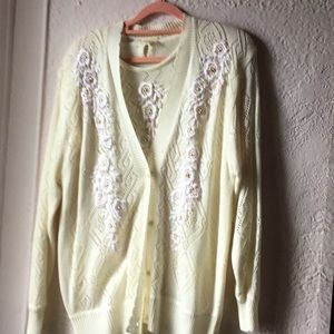 Acrylic beautiful jacket and tank Italian